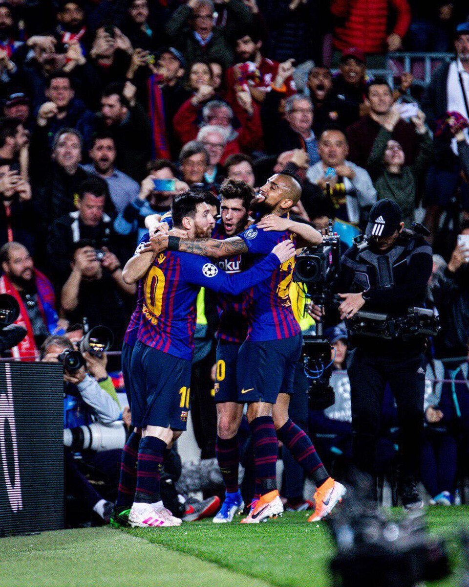 曼联险胜利物浦，梅西梅开二度欧冠