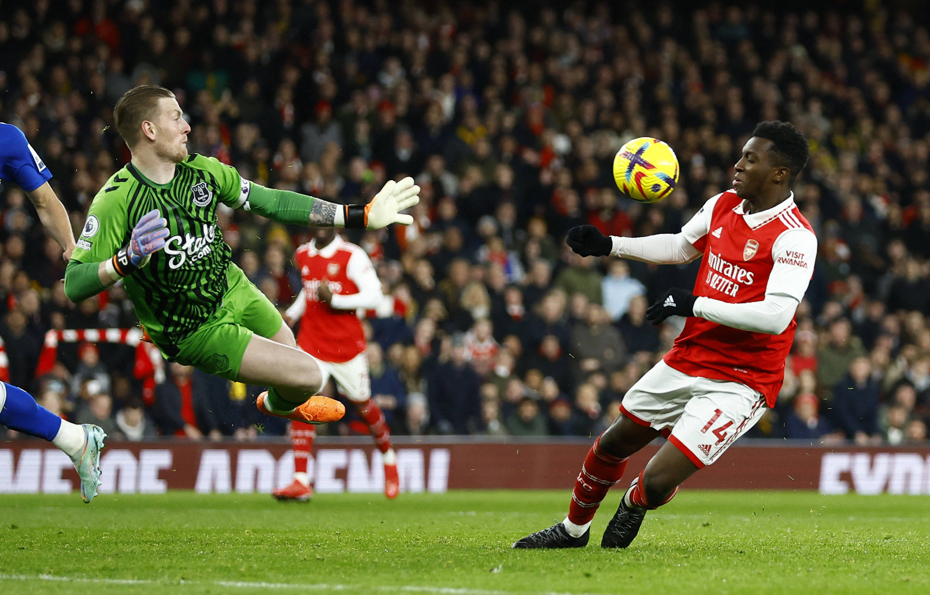 华体会app-阿森纳遭遇埃弗顿绝杀，遗憾失分的简单介绍