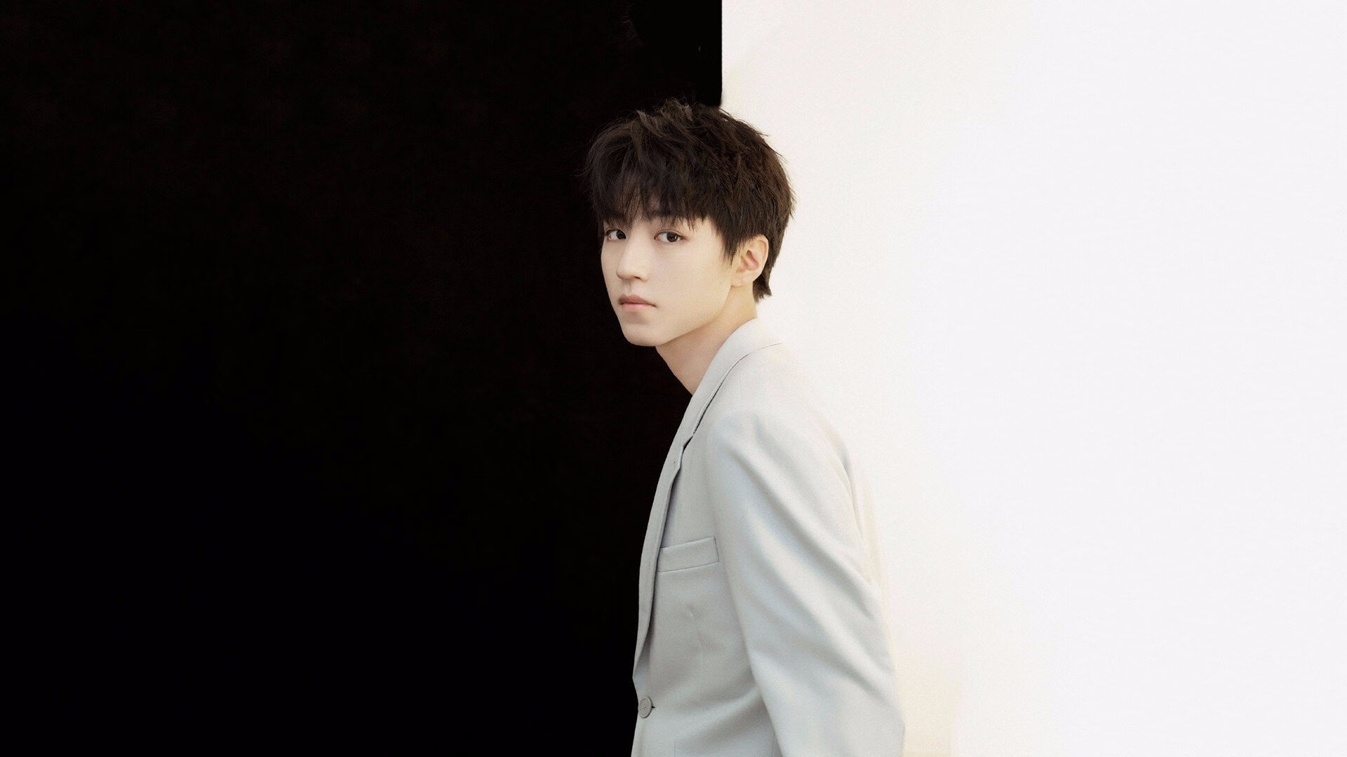 东契奇魔法时刻,决胜局一锤定音,国王黯然离场