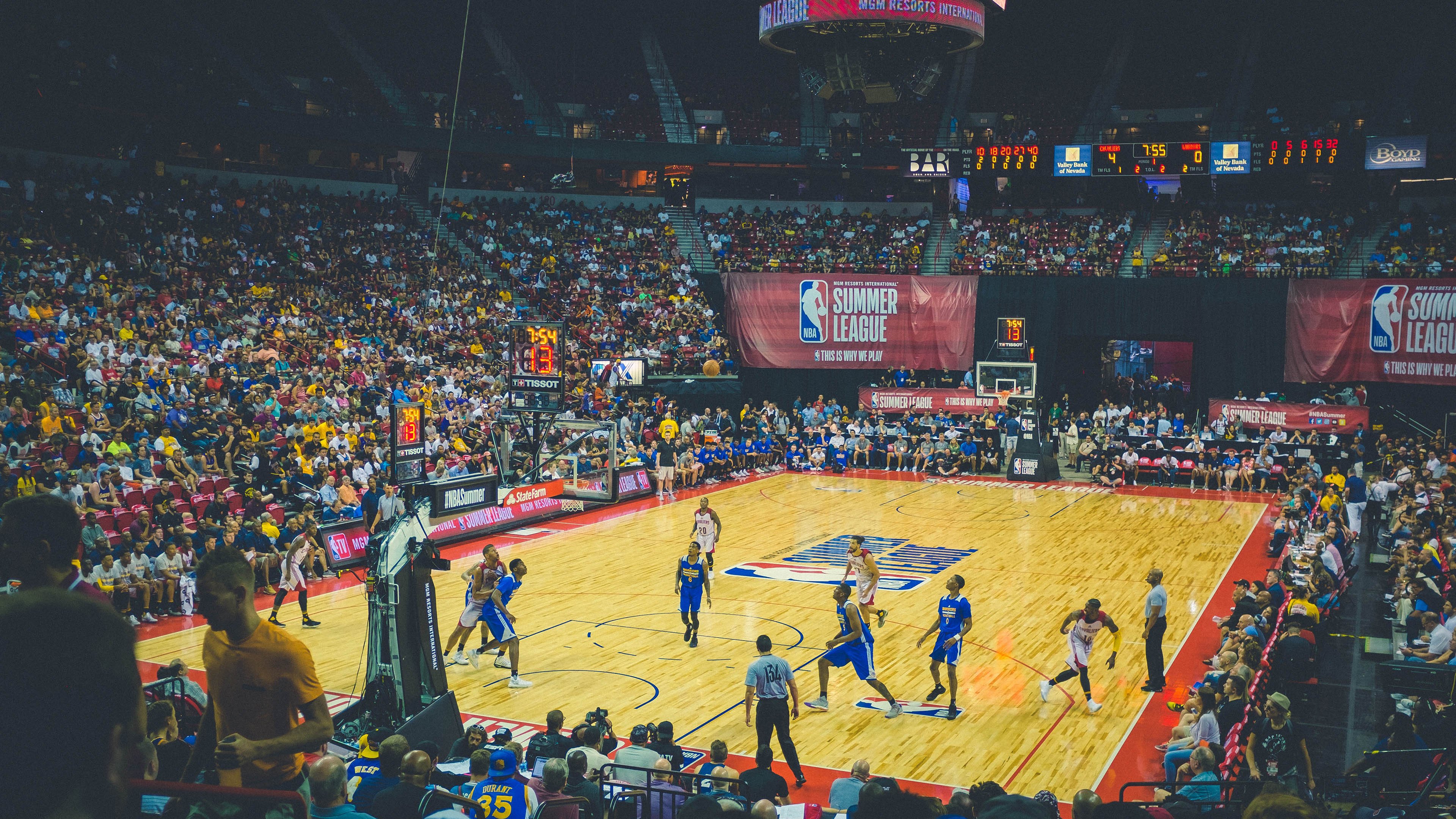 黑马狂奔！摩纳哥踏平圣马梅斯，卡马文加中场之舞无人可挡